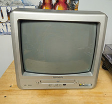 Magnavox 13  MWC13D6 CRT TV DVD Combo Remote Retro Gaming Works Great