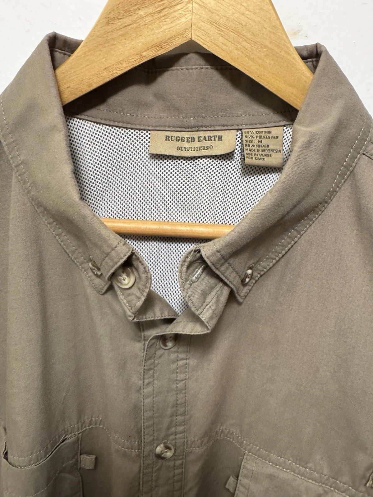Rugged Earth Outfitters Shirt Mens M Khaki Fishing Hiking Vented Outdoor BA#11
