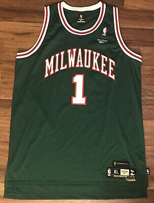Reebok Hardwood Classics Milwaukee Bucks Oscar Robertson Jersey (Size XL) | eBay
