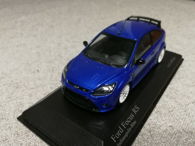 ford focus minichamps