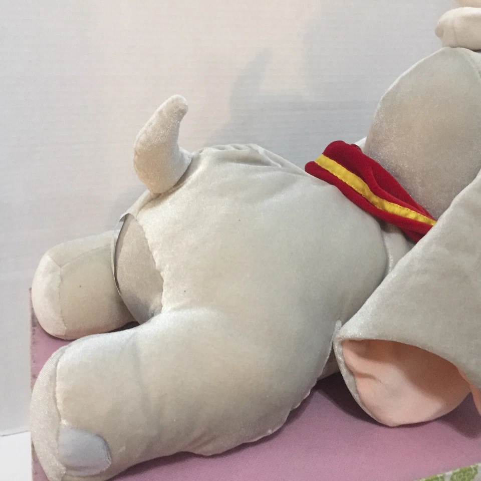 Disney Flying Dumbo Squeeze Me 16” Peluche Disney Store RARO. 2003/2004? Foto 4 de 4