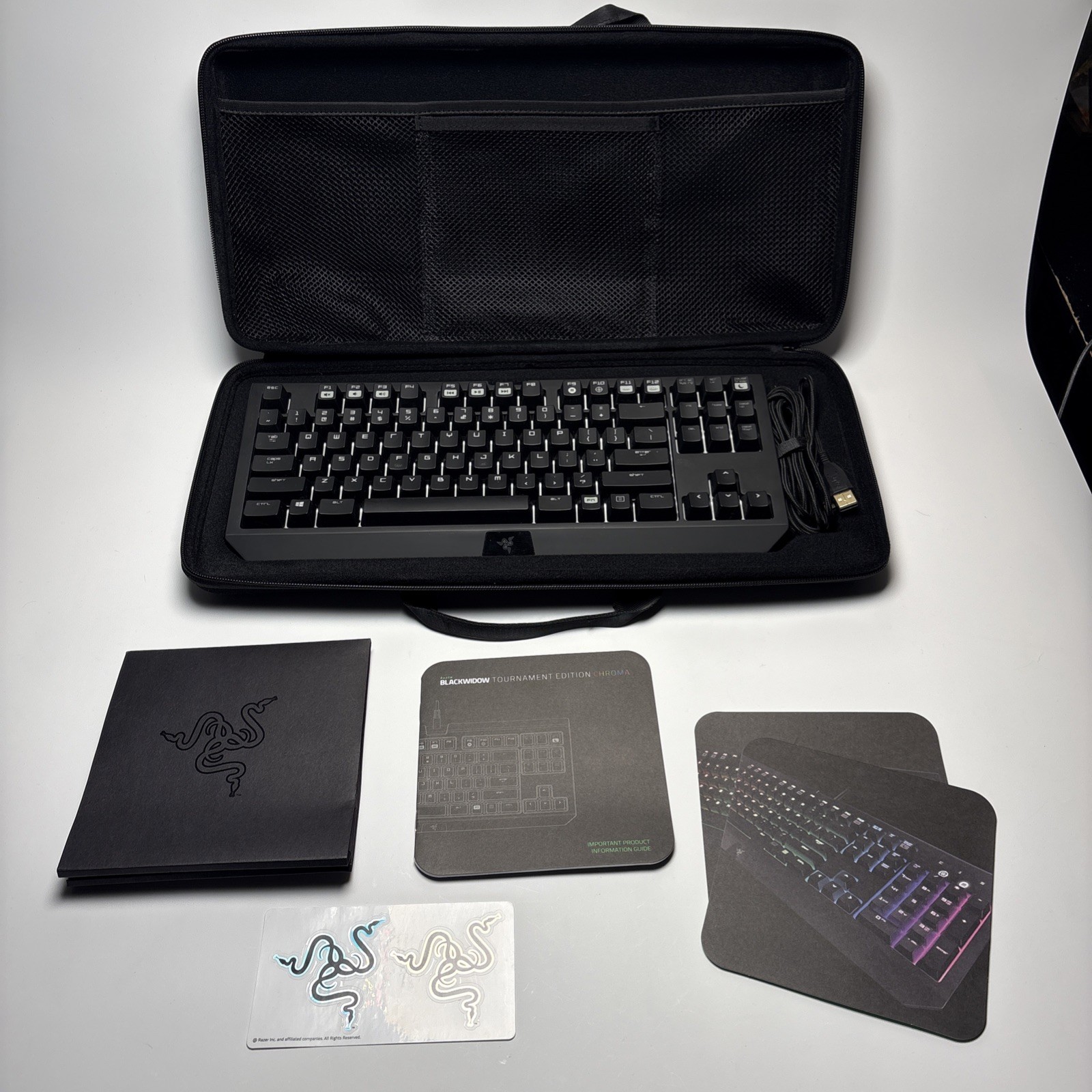 Razer BlackWidow Tournament Edition Chroma Mechanical Keyboard + Case Wired