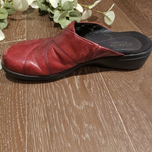 Clarks Artisan Ruthie Twist Merlot rot Slipper Leder Pantoletten Clogs 7