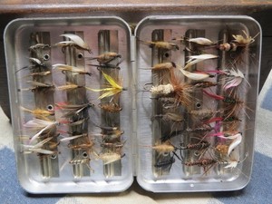 Vintage Small Perrine #66 Aluminum Fly Box With 47  Trout Fishing Flies
