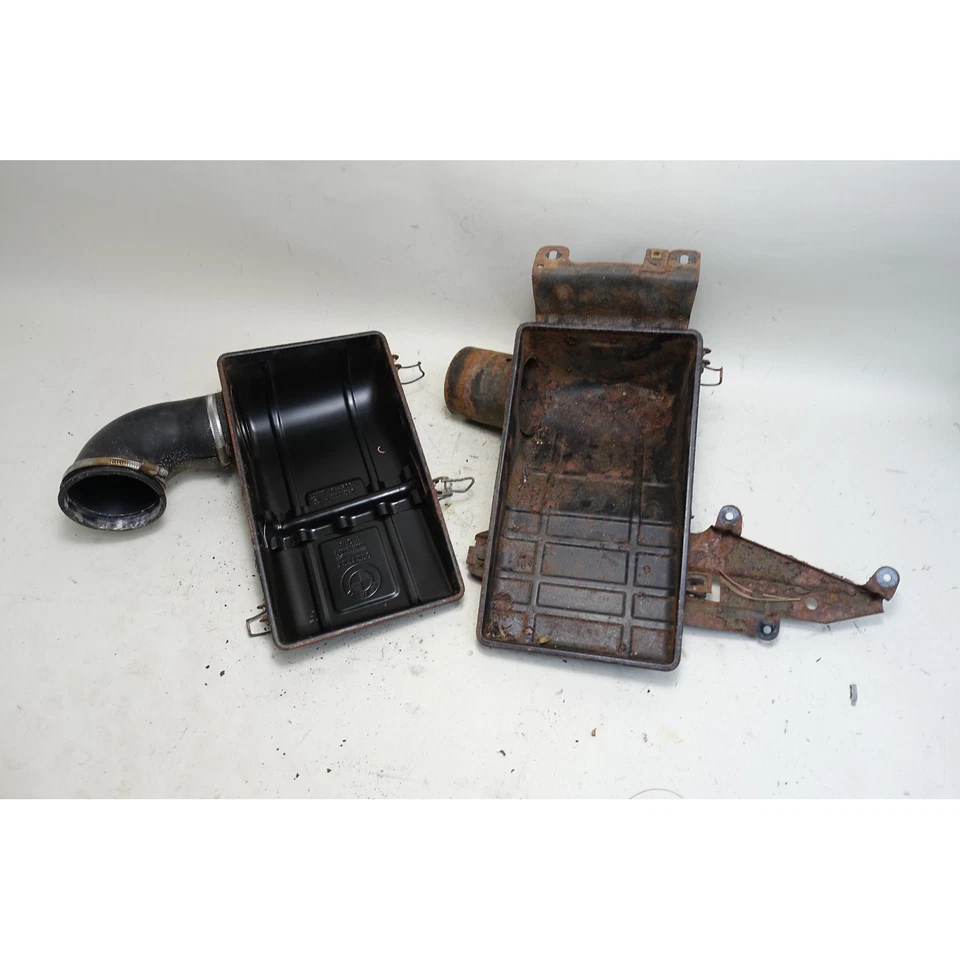Carcasa de filtro de aire silenciador de admisión de fábrica de 6 cilindros BMW E28 M30 1980-1988 dañada OEM Foto 3 de 4