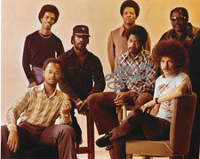 * LONNIE JORDAN * signed 8x10 photo * WAR * COA *