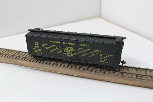 Tren Miniatura 8063 Escala HO 40' SD Madera Caja Coche SP 9127 Kadee's Sprung Camiones | Zustand: New
