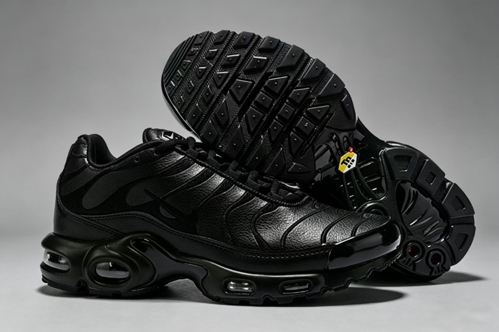 🔥Nike Air Max Plus TN Triple Black Men's Sneakers Size7-1