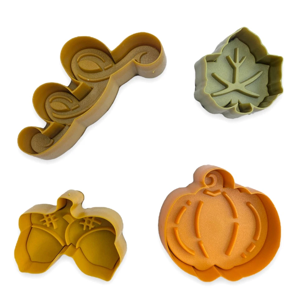 Williams Sonoma Cosecha de Otoño Juego de 4 Cortadores de Corteza de Pastel Hoja de Calabaza Bellotas Vid Foto 3 de 4