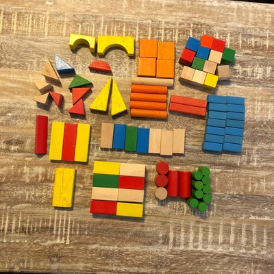 Classic Wooden Toy Block Set: Timeless Fun for Kids