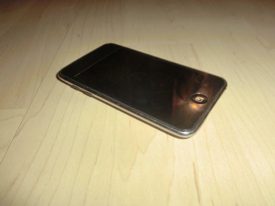 Apple iPod Touch 3.Generation Schwarz, 64GB, Vol.+ Button defekt, 1J. Garantie - Bild 3 von 4