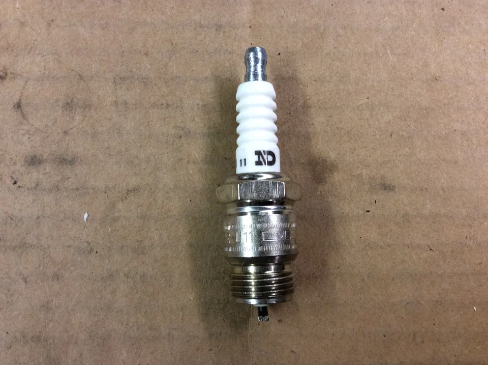 Новая свеча зажигания Denso MA16PR-U11 — 2 шт. - Изображение 3 из 4