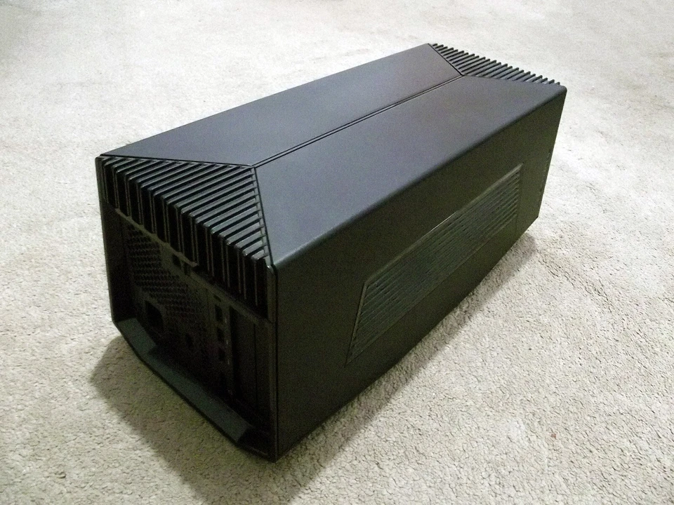 ALIENWARE GRAPHICS AMPLIFIER – BRAND NEW (BOXED, UNSEALED) - Image 4 of 4