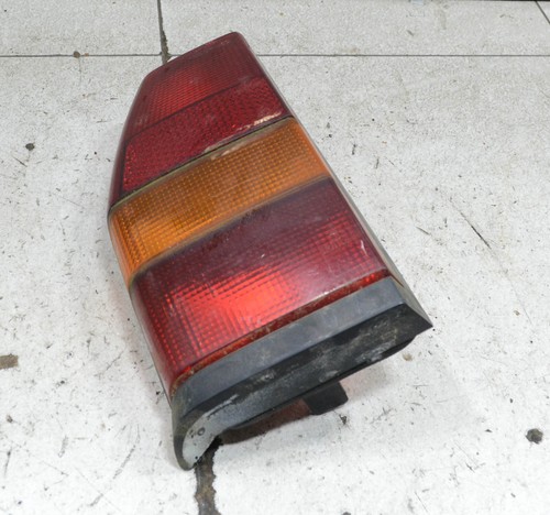 VW Polo 86C Steilheck 1986 Rücklicht Rückleuchte hinten LINKS #134311-H246