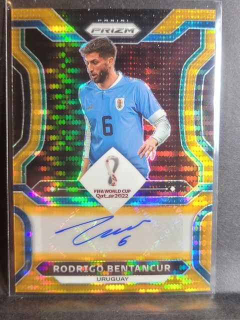 2022 Panini Prizm World Cup Breakaway Gold Auto Rodrigo Bentancur #2/5 Uruguay