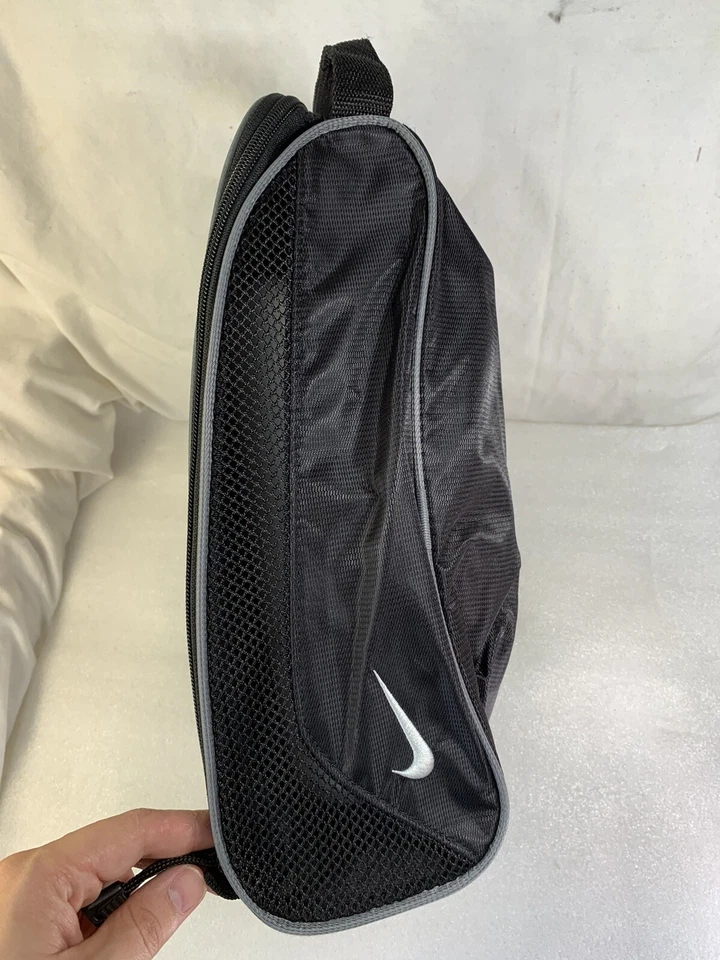 Zapatos de golf NIKE ventilados pelotas de golf bolsa peluda  Foto 3 de 4