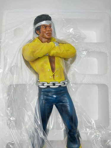 LUKE CAGE POWER MAN CLASSIC VERSION #745/1000 Bowen Designs Statue NRFB! 2008 - Picture 11 of 12