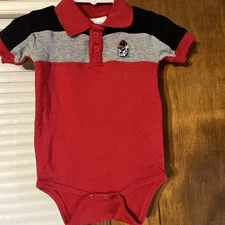 UGA TWO FEET AHEAD RED GRAY & BLACK NEWBORN ONE PIECE GEORGIA BULLDOGS  6 MONTH