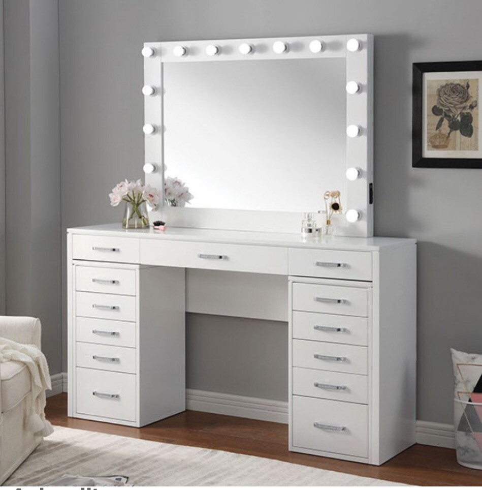 Glam Aphrodite Vanity with Mirror - White Finish, Multiple Drawers & Chrome Pull