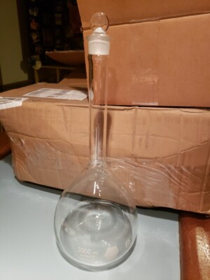 Kimble KIMAX 2000mL Volumetric Flask 28015 w/ Glass Stopper. NEW - Class B