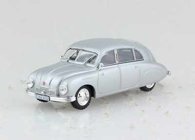 Tatra T600 silber 1948 Blister 1:43 Altaya Modellauto