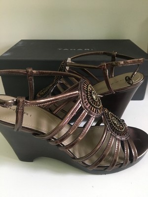 tahari sandals