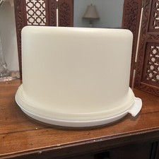 Tupperware Cake Taker Carrier Holder White w/Lid Vintage