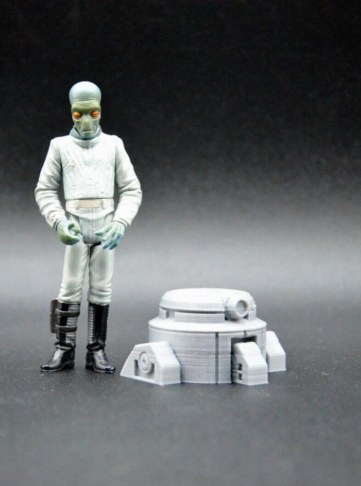 Star Wars 1:18 Scale Hauling Droid Diorama for GI Joe Figure Display