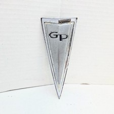 Pontiac Grand Prix 1962-1963 tapa maletero flecha emblema original OEM