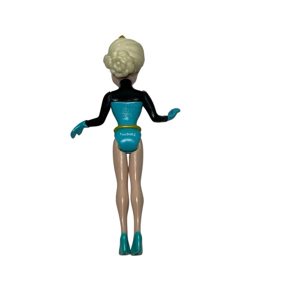 Disney Frozen Elsa of Arendelle Magic Clip Polly Pocket Doll 2013 Action Figure - Image 2 of 4