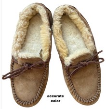 unisex UGG Dakota moccasins 8M tan classic BRAND NEW unused sheepskin insoles