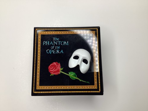 San Francisco Music Box Company Phantom of the Opera Mask & Rose Glass Music Box - Afbeelding 6 van 12
