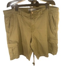Berkley Jensen Men's Olive Green Cargo Shorts Size 38