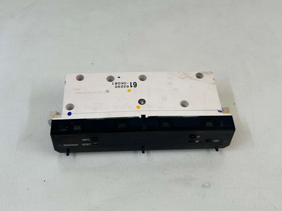 Toyota Hilux Vigo Dashboard Clock 2012 Pickup 4/5dr 83290-0K061 (06-15) Diesel - Image 2 of 4