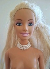 Mattel Barbie Blonde Hair Blue Eyes Faux Pearl Choker Vintage 1999 Indonesia