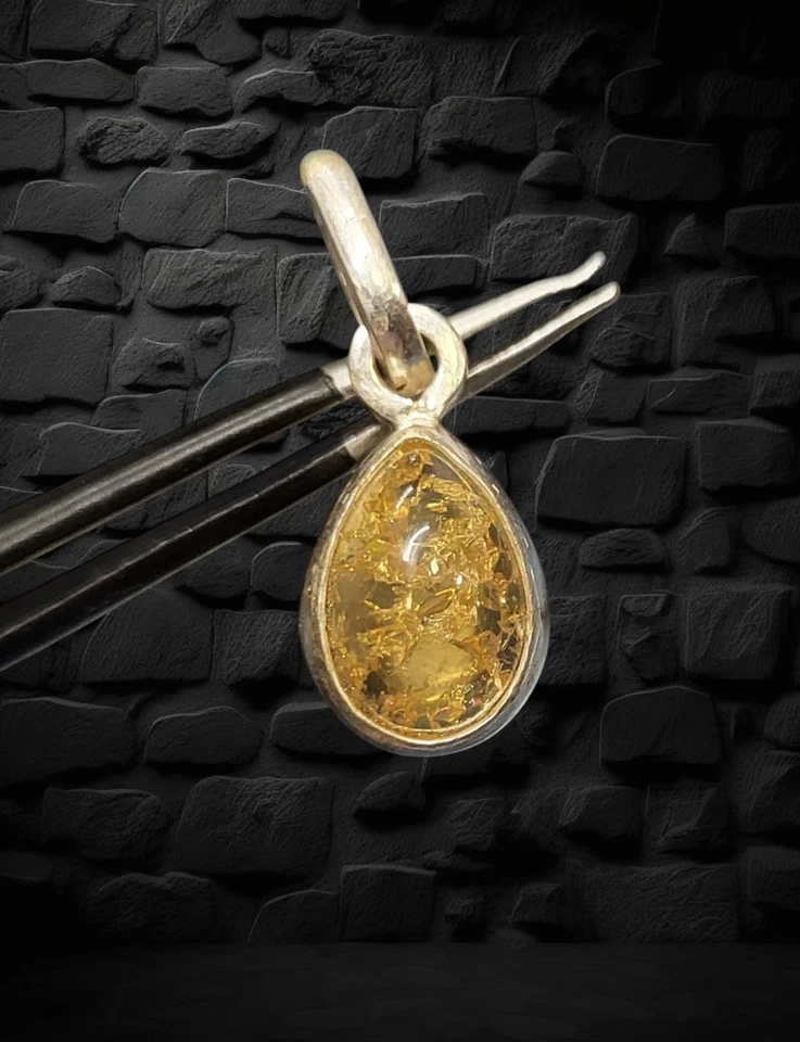 Delicato 2.5cm 925 Pendente Argento con Naturale Giallo Opale Pera Gemma - Immagine 2 di 4