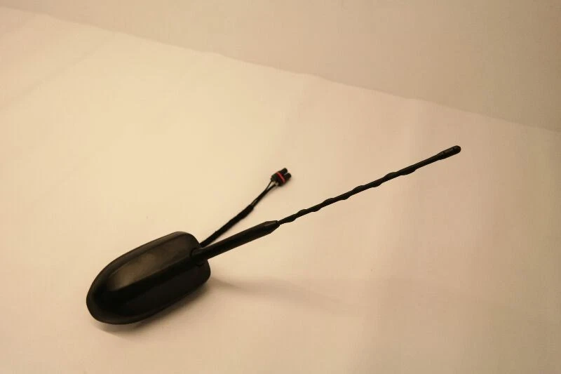 Antena de radio montada en el techo Ford Fiesta 2014-2019  Foto 2 de 4