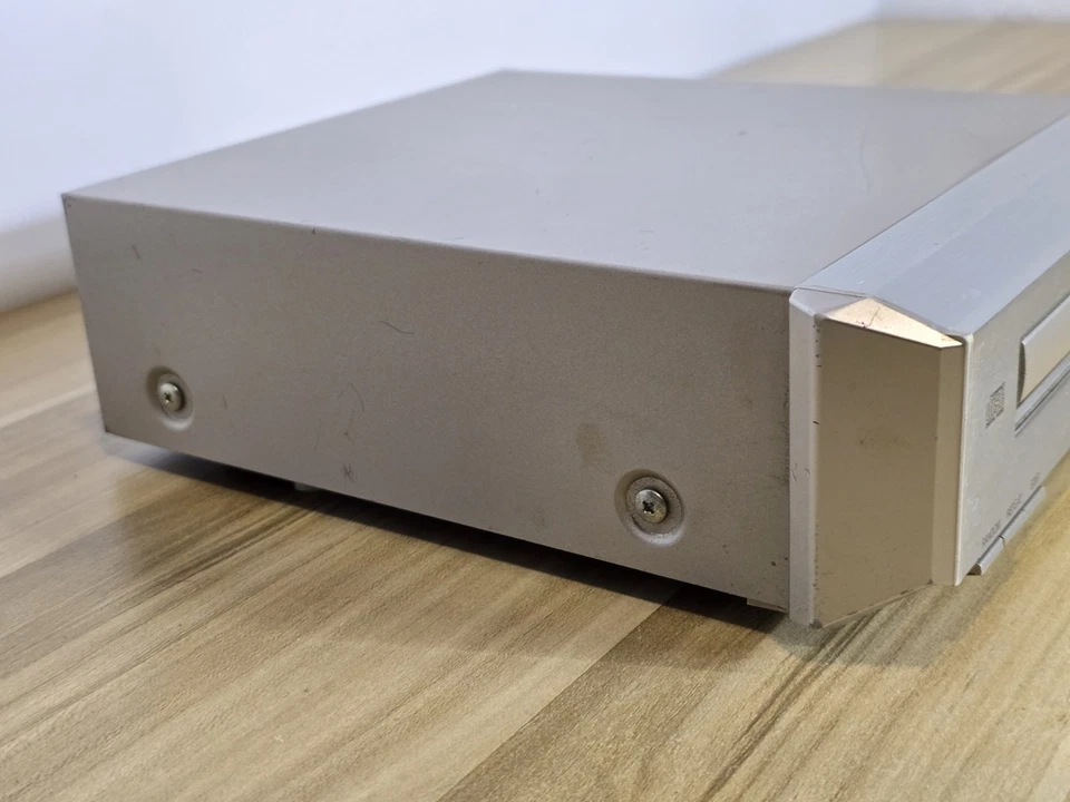 Technics Compact Disc Player Silver Stack System Unit Only (SL-HD350) *FAULTY* - Image 3 of 4