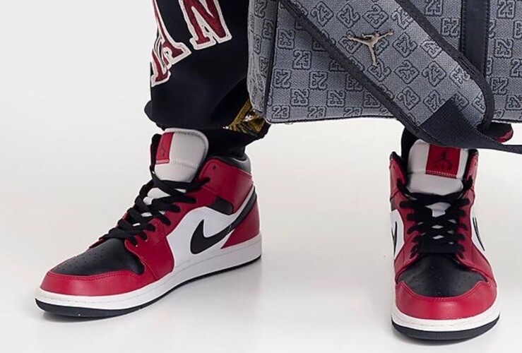 Air Jordan 1 Mid “Chicago Toe” - Men's 9.5 193658124065| eBay