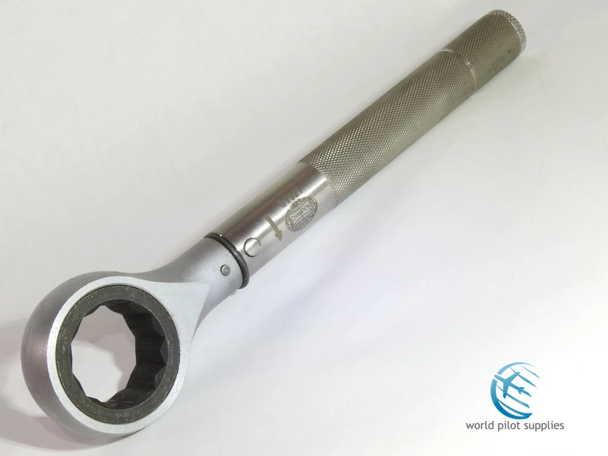 Oil filter clearance torque wrench