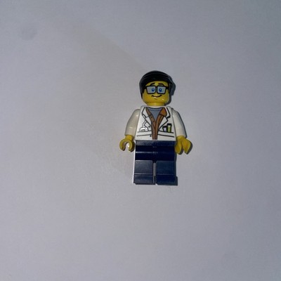 Lego Scientist Nerd Assistant Minifigure 