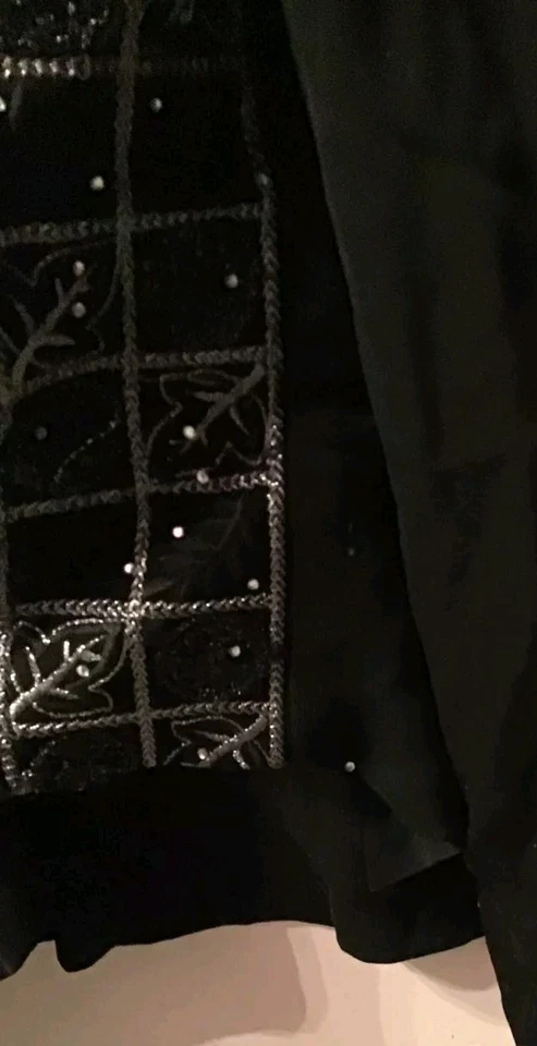 Vestido camisero vintage ALHURRA hecho a mano Siria, bata negra  Foto 2 de 4