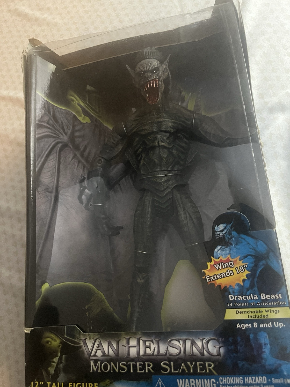 Van Helsing Monster Slayer DRACULA BEAST Boxed Action Figure Jakks 2004