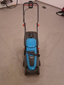 Rasenmäher Gardena Powermax 32e mit nagelneuem Ersatzmesser