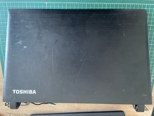 Toshiba Satellite Pro C40-C C40-C-10Q Screen Assembly G75 - Picture 2 of 2