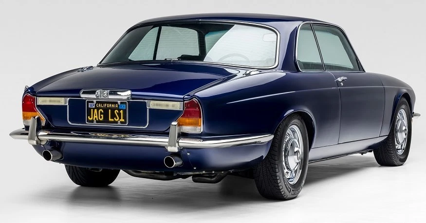 KIT DE MONTAJE DE PARACHOQUES Y BISAGRA DE CAPÓ JAGUAR EUROPEO - XJ6 XJ6C XJ12C 1974-1987 - WOW Foto 2 de 4