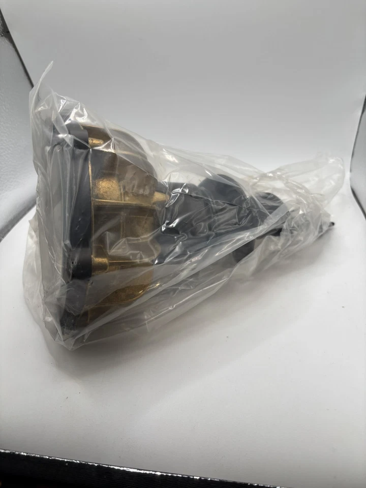 Luz de pozo Kichler LED de latón bronceado en tierra 12V 3000K 6,4W 16033 BBR30 estrecha Foto 2 de 4