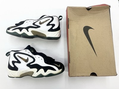Vintage 1997 Nike Air Winged Flight Forest Green Size 9 Men Shoes Original.