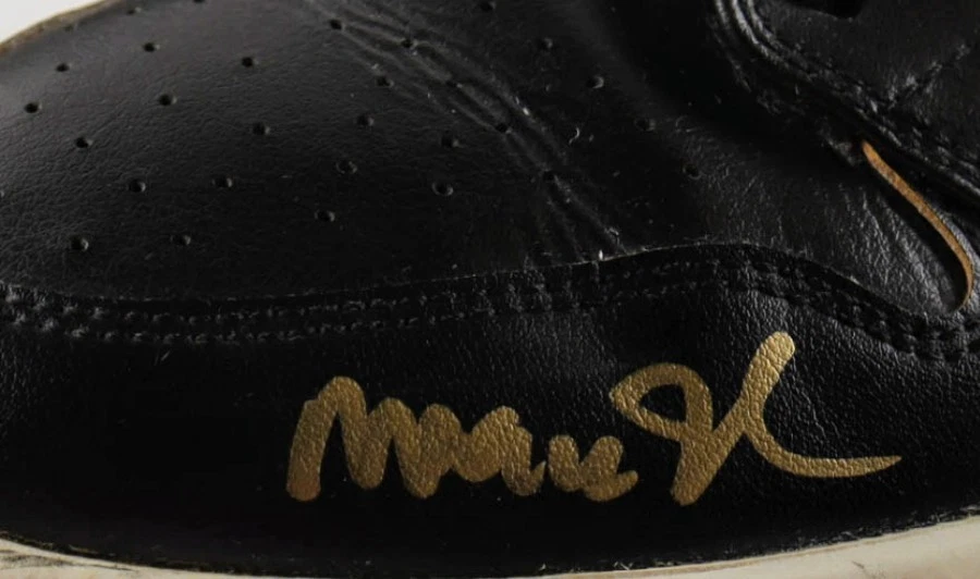 Larry Bird (PSA)/Magic Johnson (Beckett) Witnessed Hand-Signed Black Air Jordans - Image 2 of 4