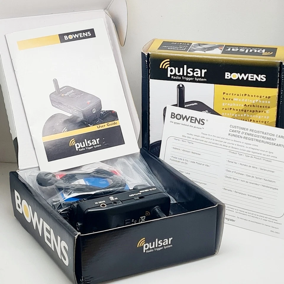 Bowens Pulsar Radio Trigger System - 2-pack transmitter & receiver kit - BW5160 - Image 2 of 4